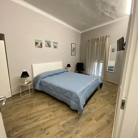 La Casa Nel Vicolo 1 *