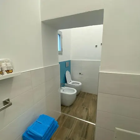 La Casa Nel Vicolo 1 *